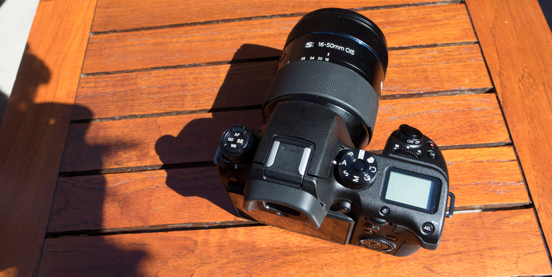 Illustration for article titled Samsung NX1: A 4K Video Chomping, 28-Megapixel Camera In a Compact Body